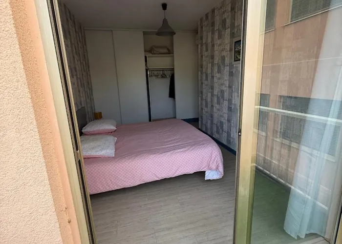 Avec Balcon Vue Bed & Breakfast