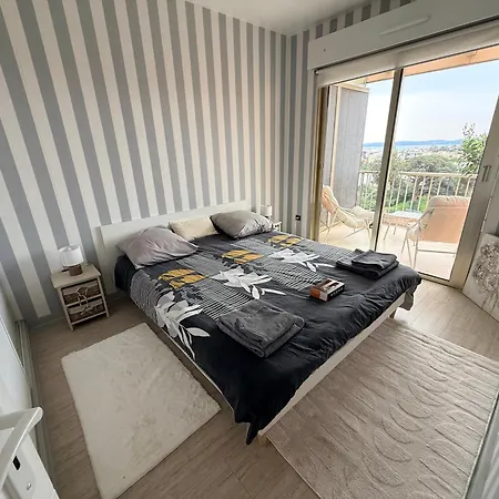 Bed & Breakfast Avec Balcon Vue